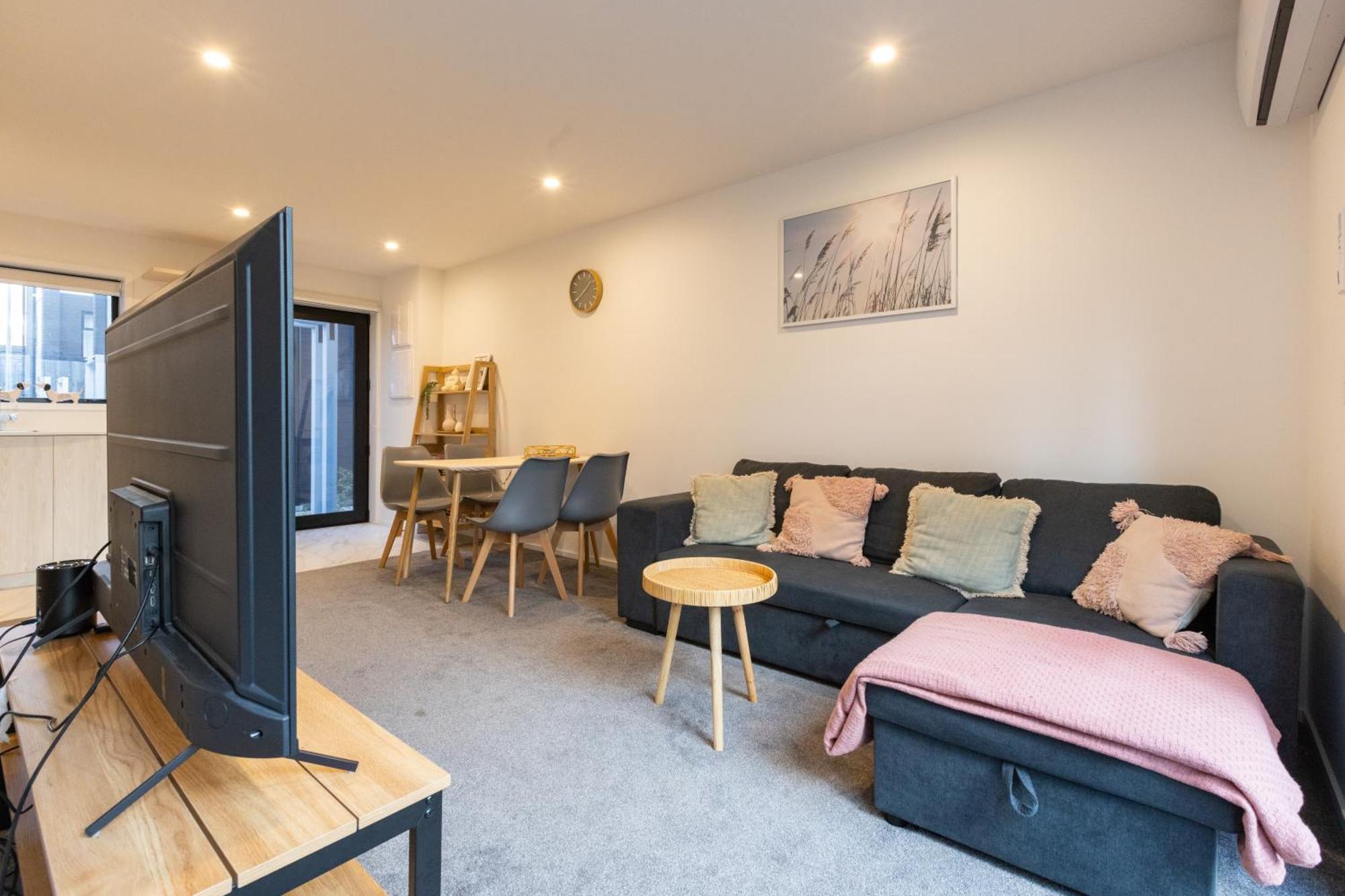 Appartamento Entertaining Townhouse By Little High Eatery Christchurch Esterno foto